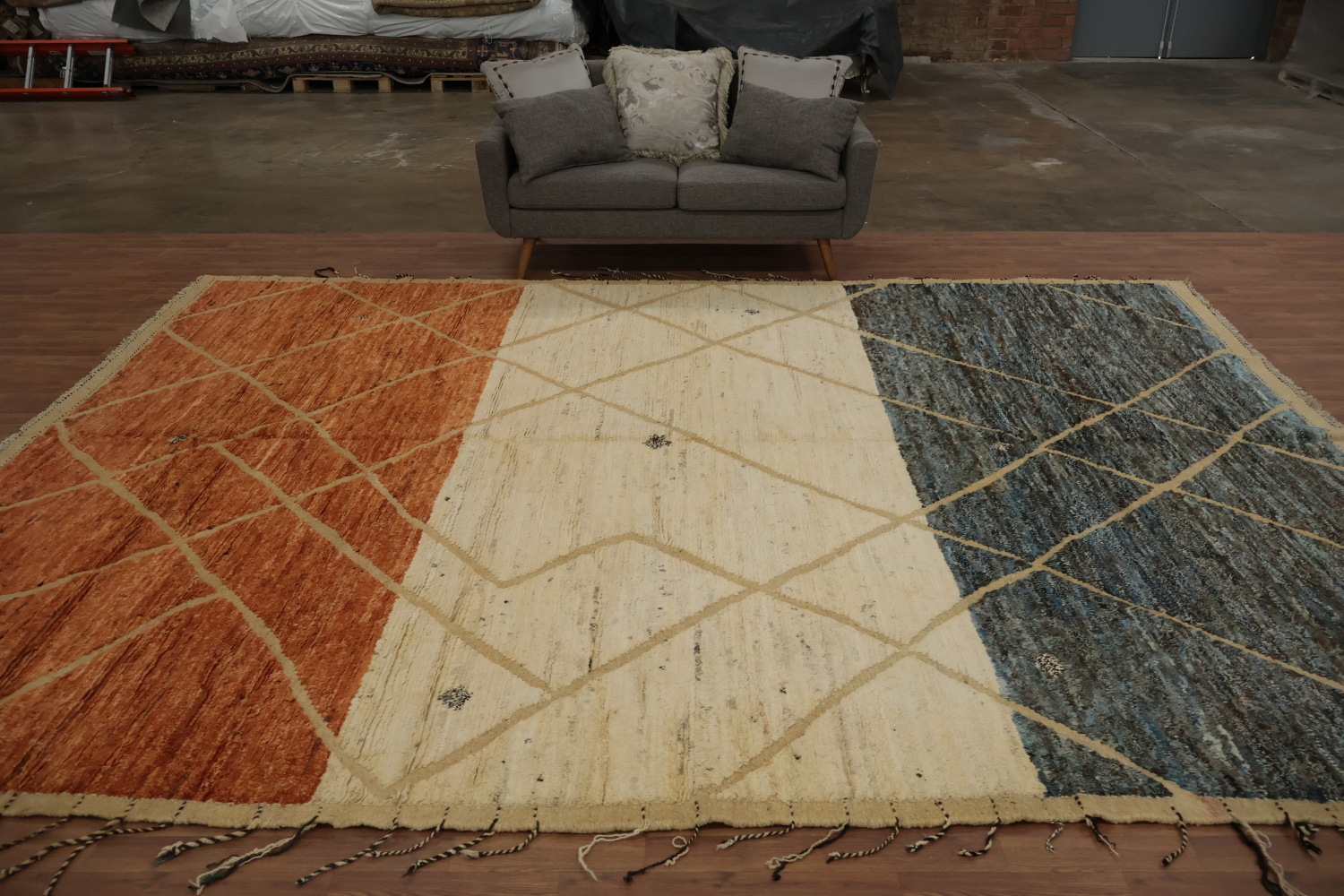 Three-Tone Moroccan Large Area Rug 10x14 with Elegant Crisscross Design