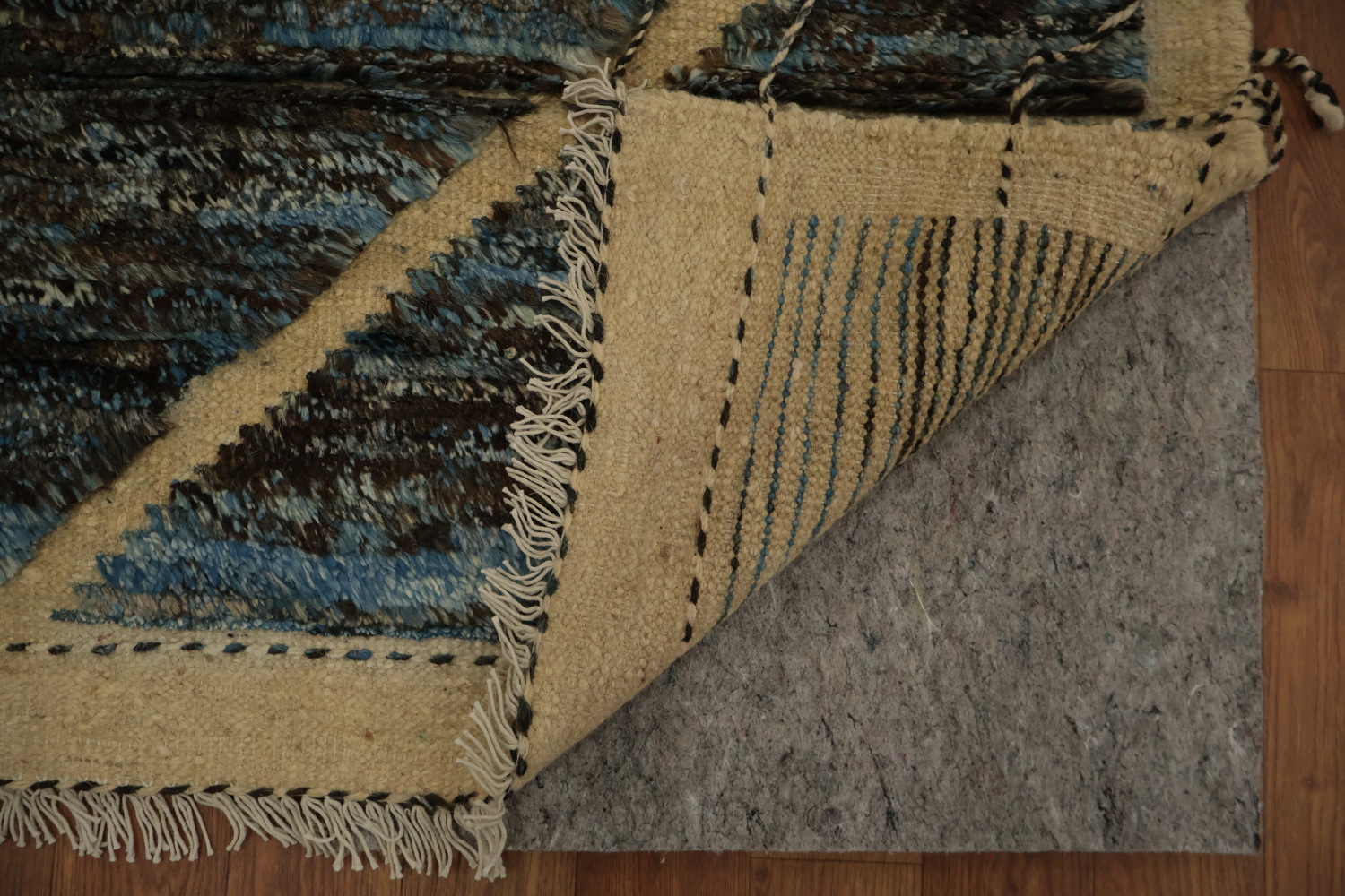 Three-Tone Moroccan Large Area Rug 10x14 with Elegant Crisscross Design