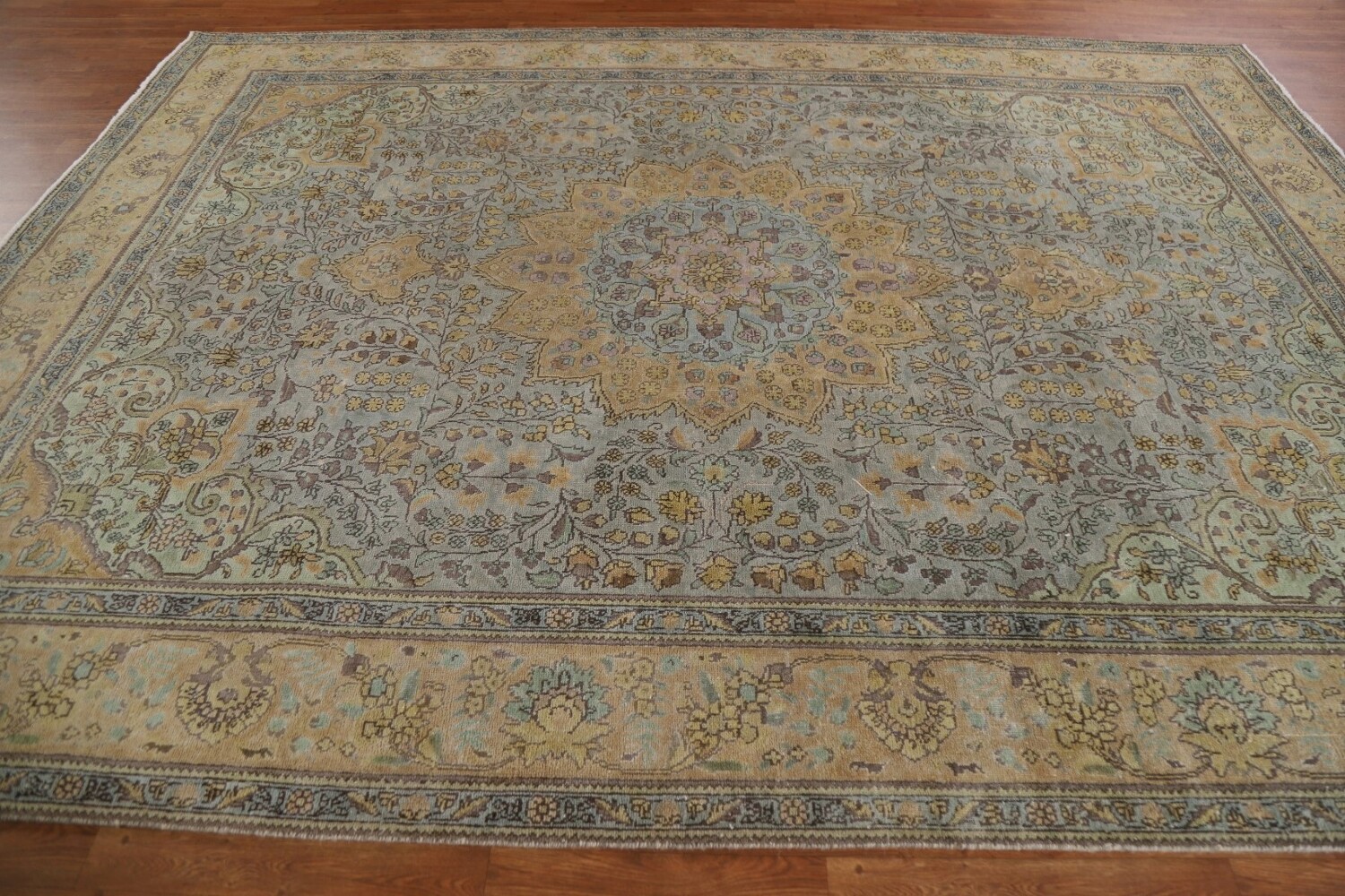 Vintage Floral Tabriz Persian Area Rug 8x11