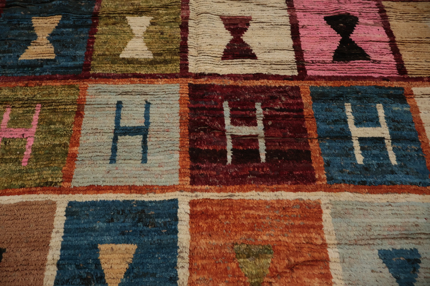 Multicolor Moroccan Area Rug 8x10 for Contemporary Spaces
