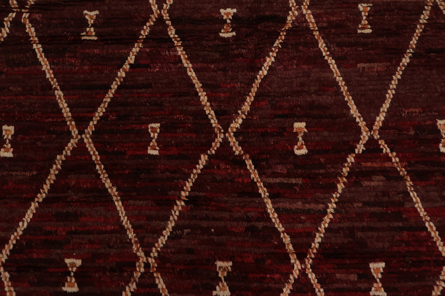 Elegant Moroccan Wool Area Rug 7x10 with Intricate Diamond Motifs