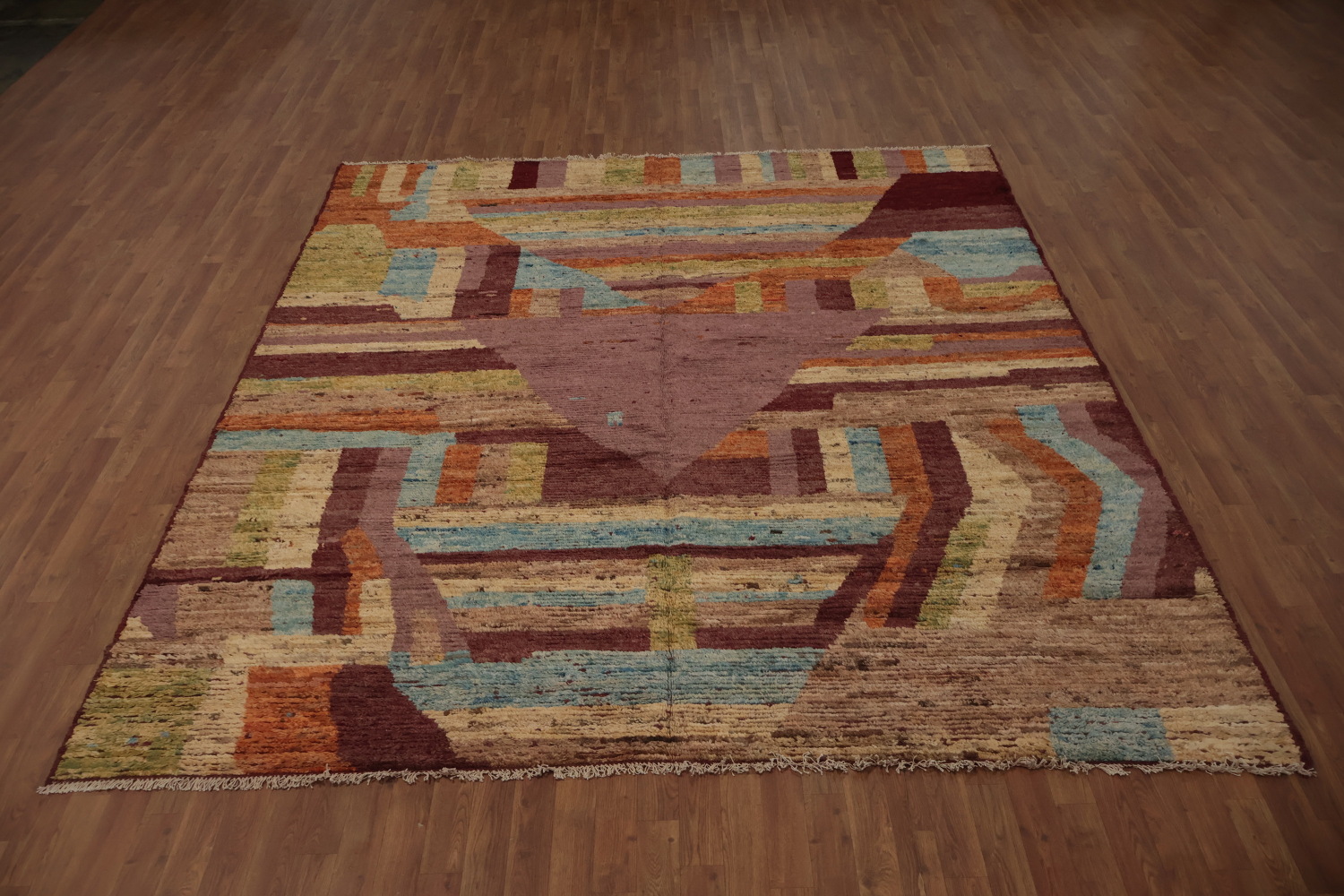 Earthy Moroccan Wool Area Rug 8x10 Elevates Room Aesthetic
