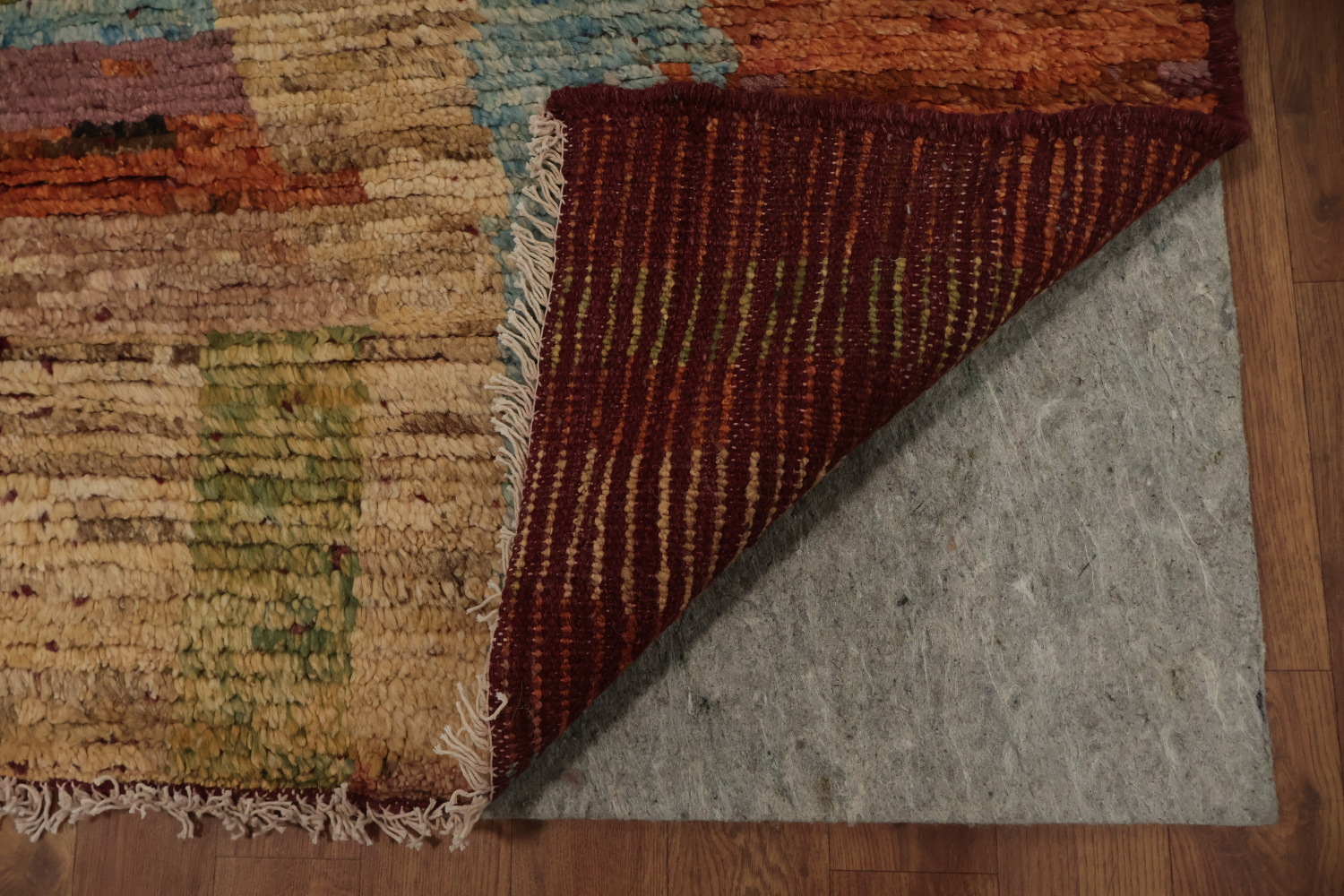 Earthy Moroccan Wool Area Rug 8x10 Elevates Room Aesthetic