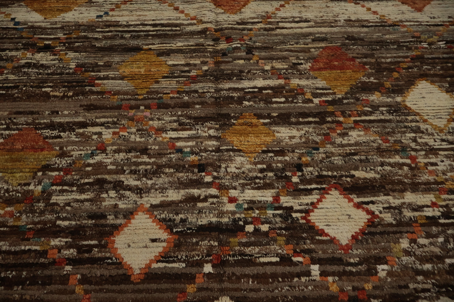 Create Cozy Ambiance with Earth-Toned Moroccan Area Rug 9x12