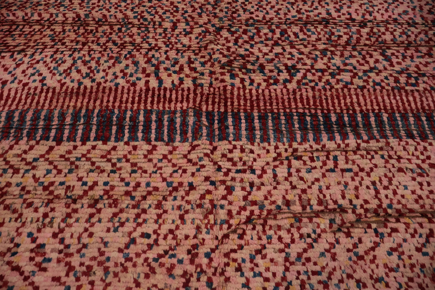 Elegant Speckled Moroccan Area Rug 5x8 for Modern Home Aesthetics