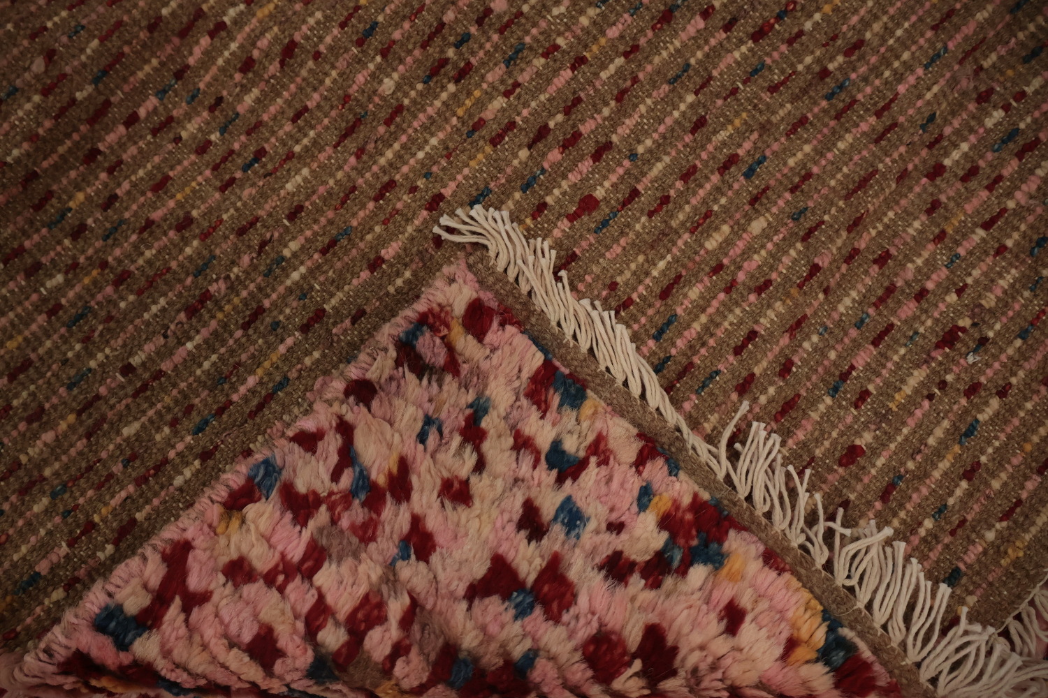 Elegant Speckled Moroccan Area Rug 5x8 for Modern Home Aesthetics