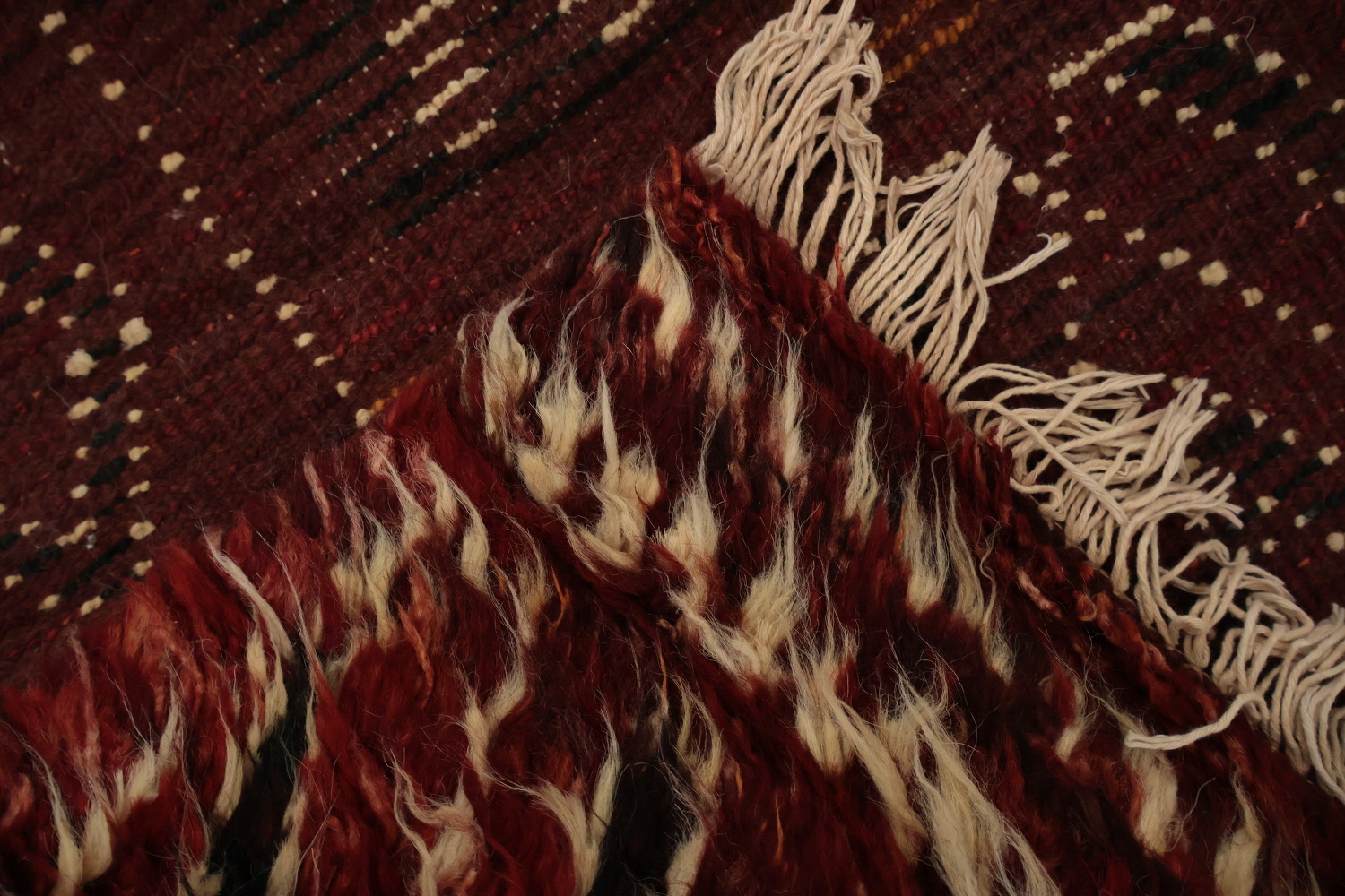 Exquisite Moroccan Wool Area Rug 8x10 with Decadent Tribal Detailing