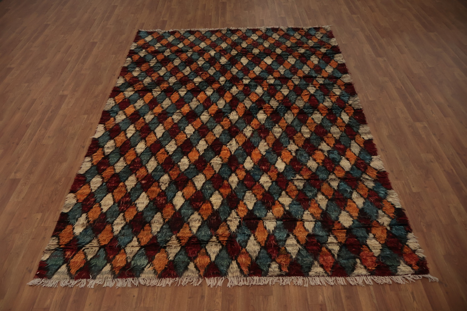 Bold Diamonds Moroccan Area Rug 7x10 to Enhance Your Décor Style