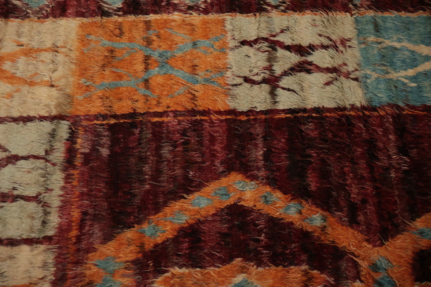Rustic Charm Moroccan Area Rug 7x10 Perfect for any Cozy Space