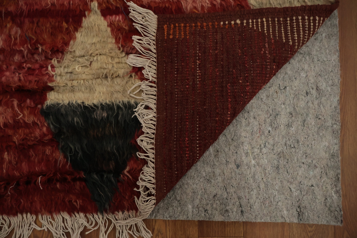 Bold and Earthy Berber Moroccan Area Rug 7x10 with Artistic Patterns