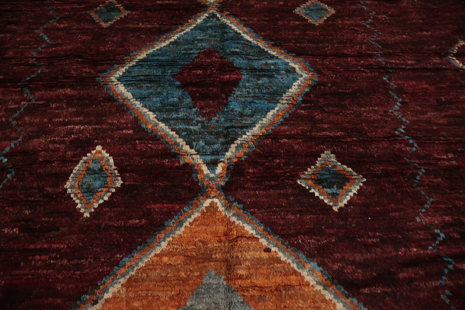 Enchanting Moroccan Area Rug 7x10 with Rich Earthy Tones