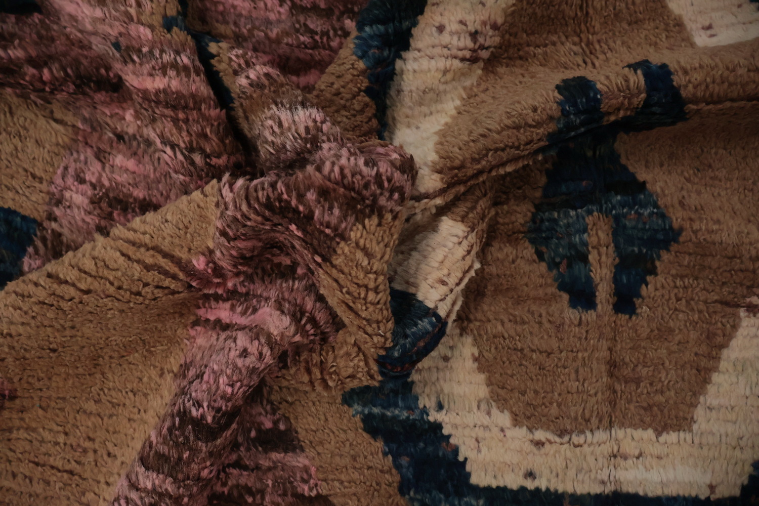 Artistic Pink Moroccan Area Rug 7x10 Featuring Unique Textural Elements