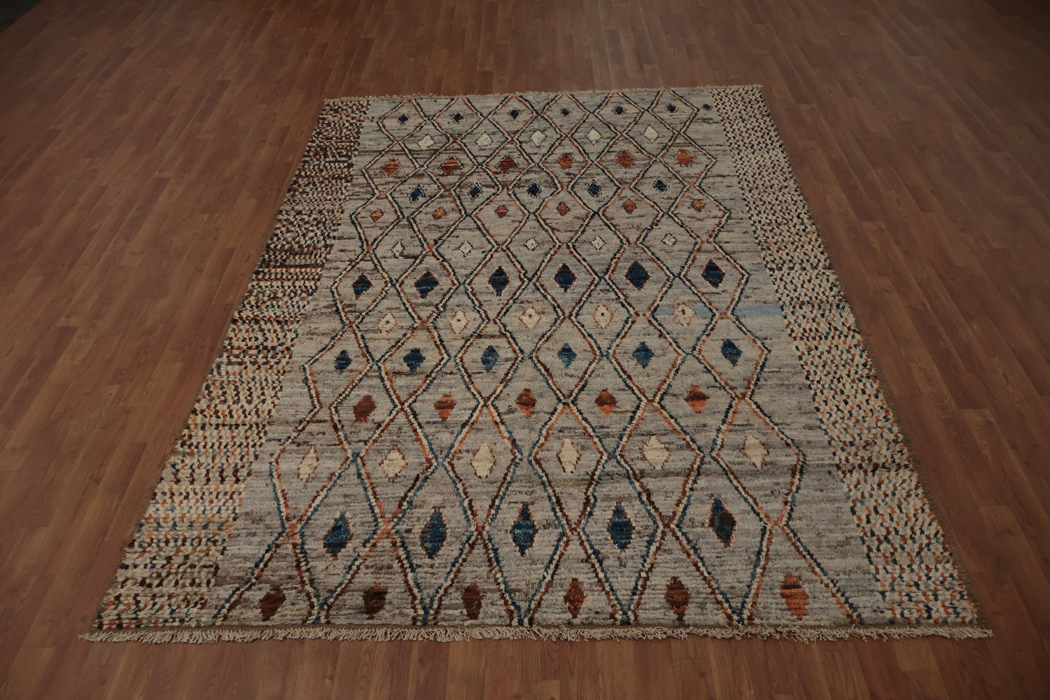 Chic Moroccan Wool Area Rug 7x9 with Intricate Diamond Motif Design