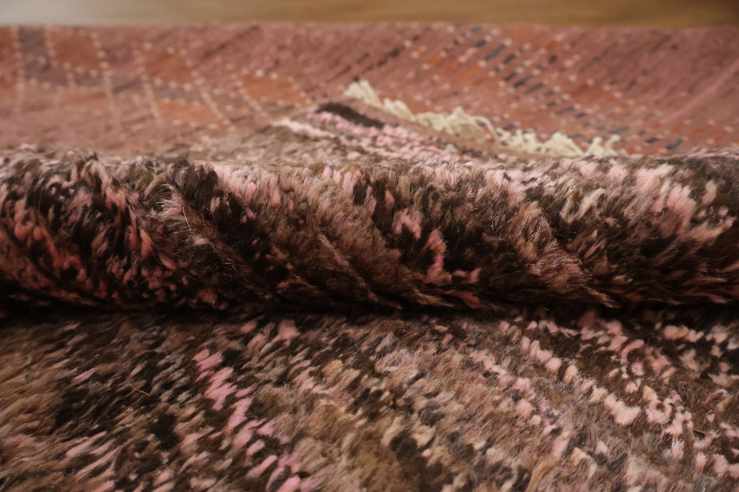 Brown/ Pink Moroccan Wool Area Rug 6x8