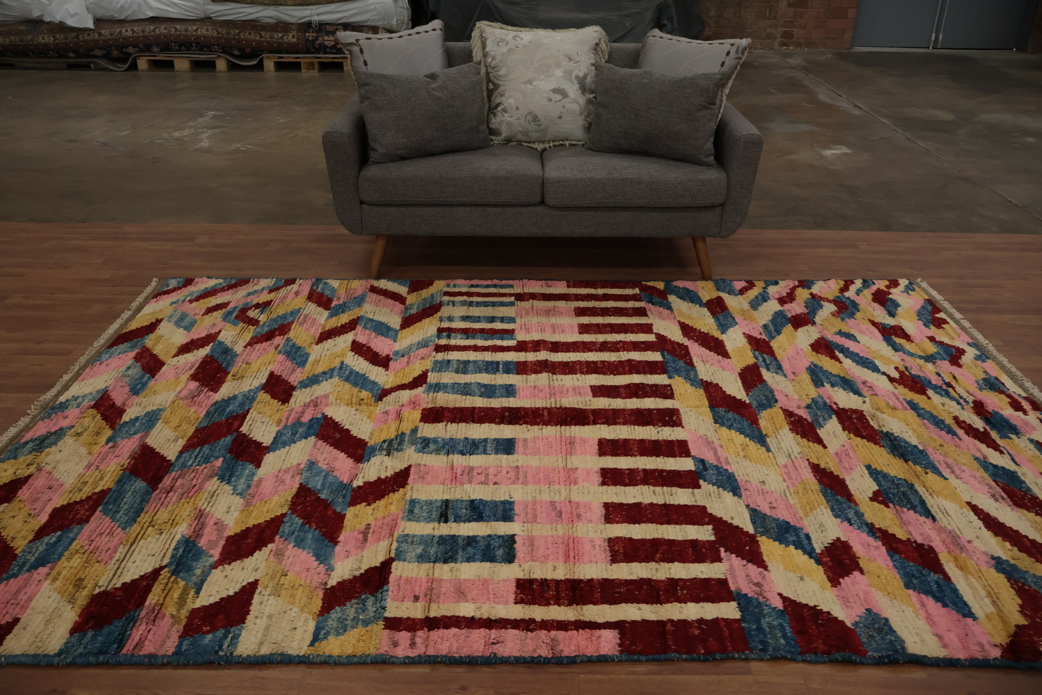 Art-Inspired Moroccan Area Rug 7x10 with Dynamic Shapes and Hues