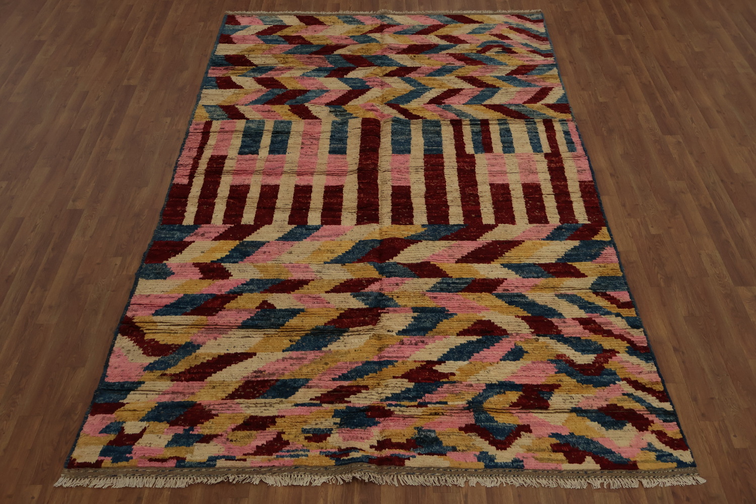 Art-Inspired Moroccan Area Rug 7x10 with Dynamic Shapes and Hues