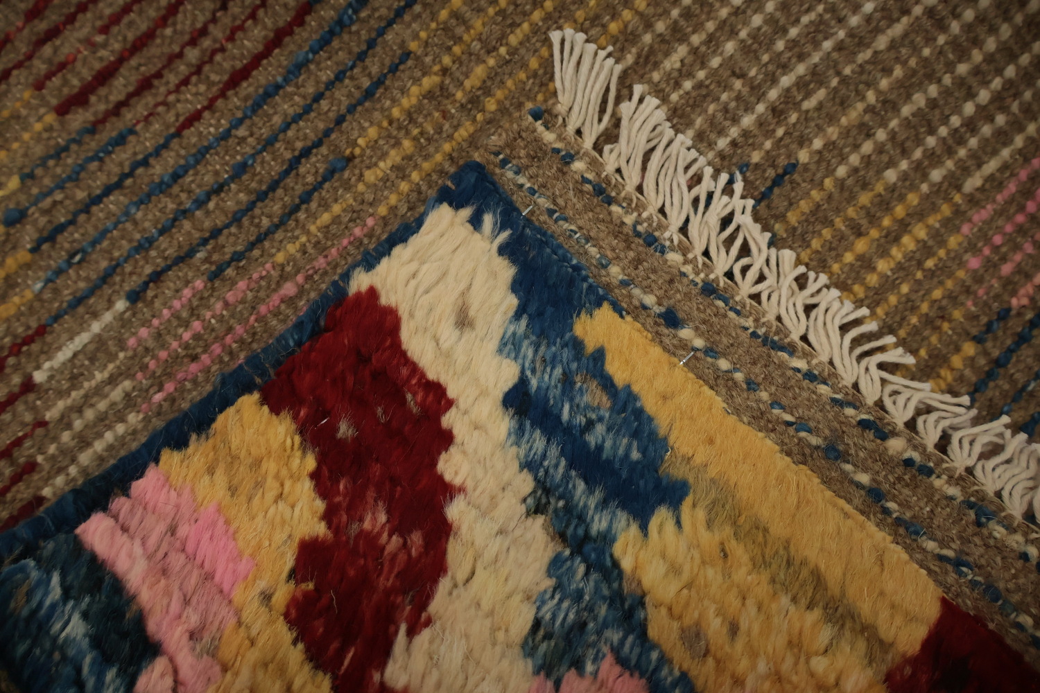 Art-Inspired Moroccan Area Rug 7x10 with Dynamic Shapes and Hues