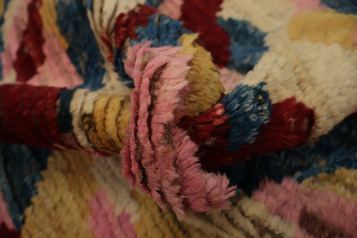 Art-Inspired Moroccan Area Rug 7x10 with Dynamic Shapes and Hues