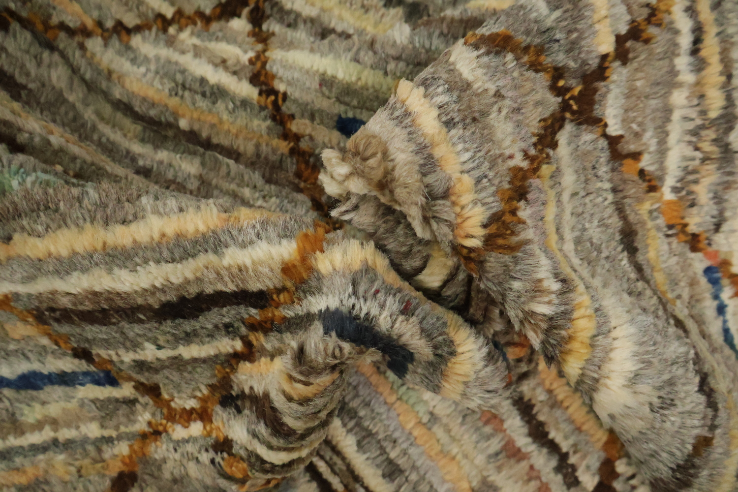 Trellis Moroccan Wool Area Rug 7x10