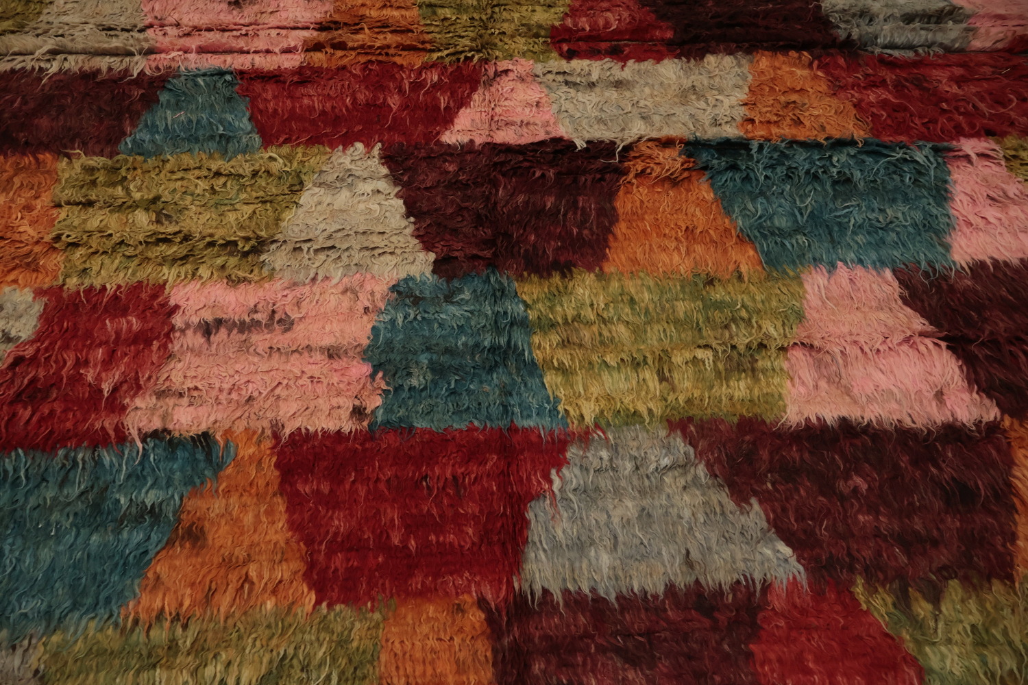 Cozy Shag Berber Moroccan Area Rug 8x10 Enhancing Home Decor
