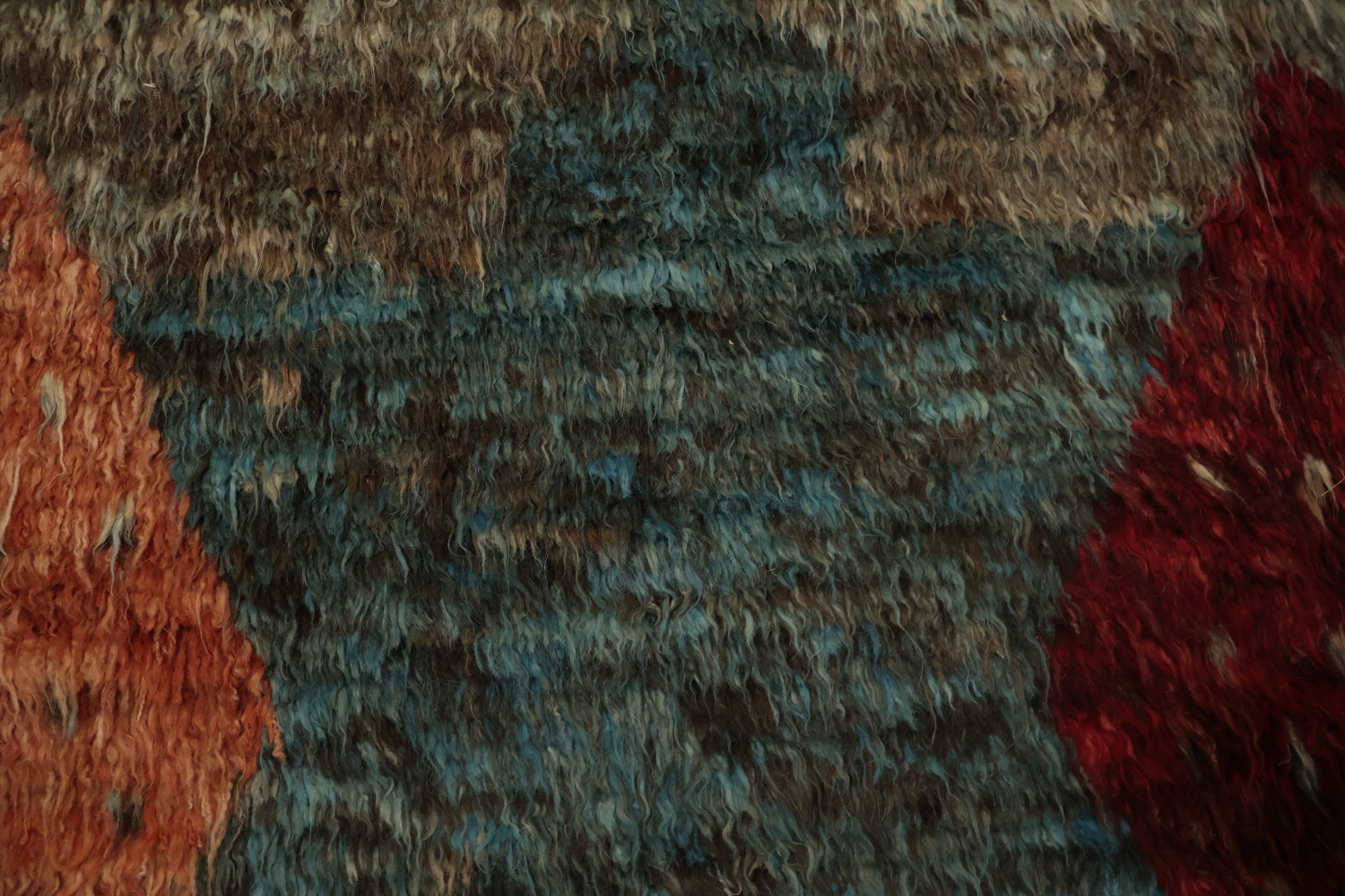 Artisanal Craftsmanship Moroccan Wool Area Rug 8x10 with Warm Colors