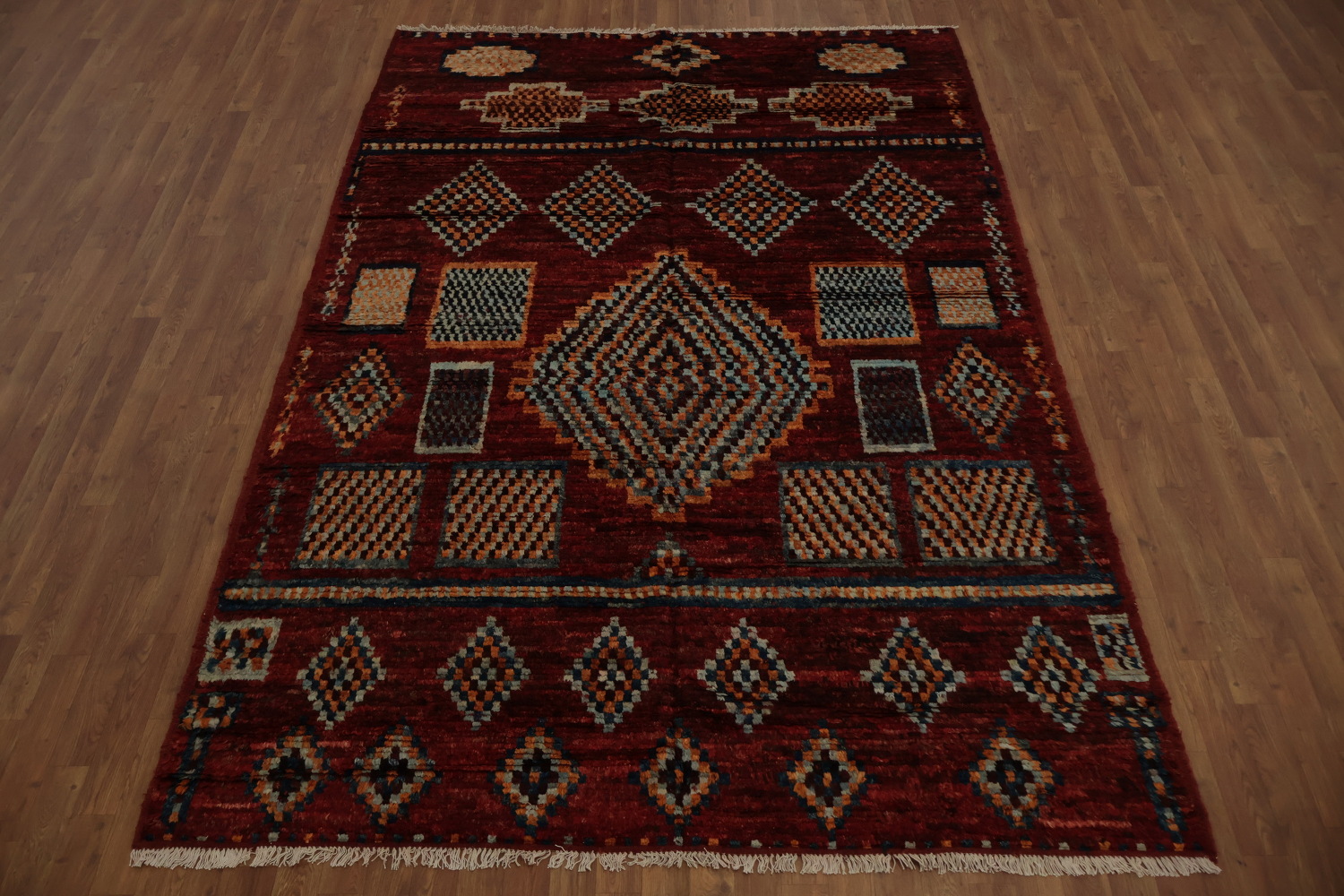 Capture Timeless with Artisan-Crafted Moroccan Area Rug 7x10