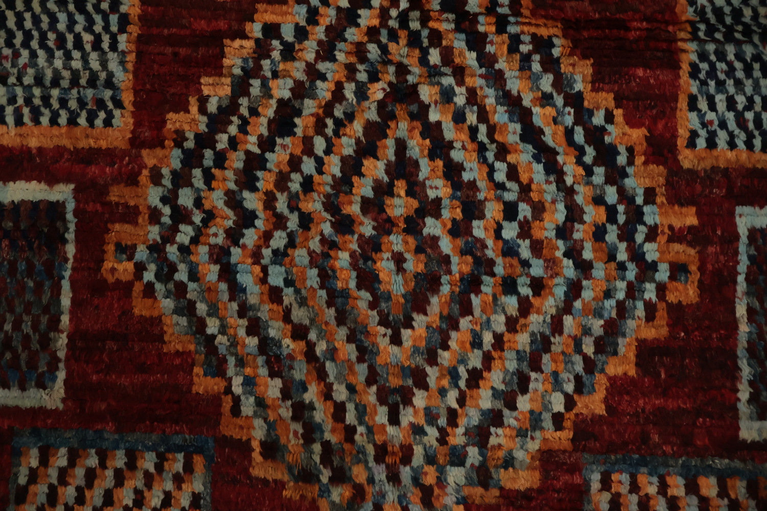 Capture Timeless with Artisan-Crafted Moroccan Area Rug 7x10