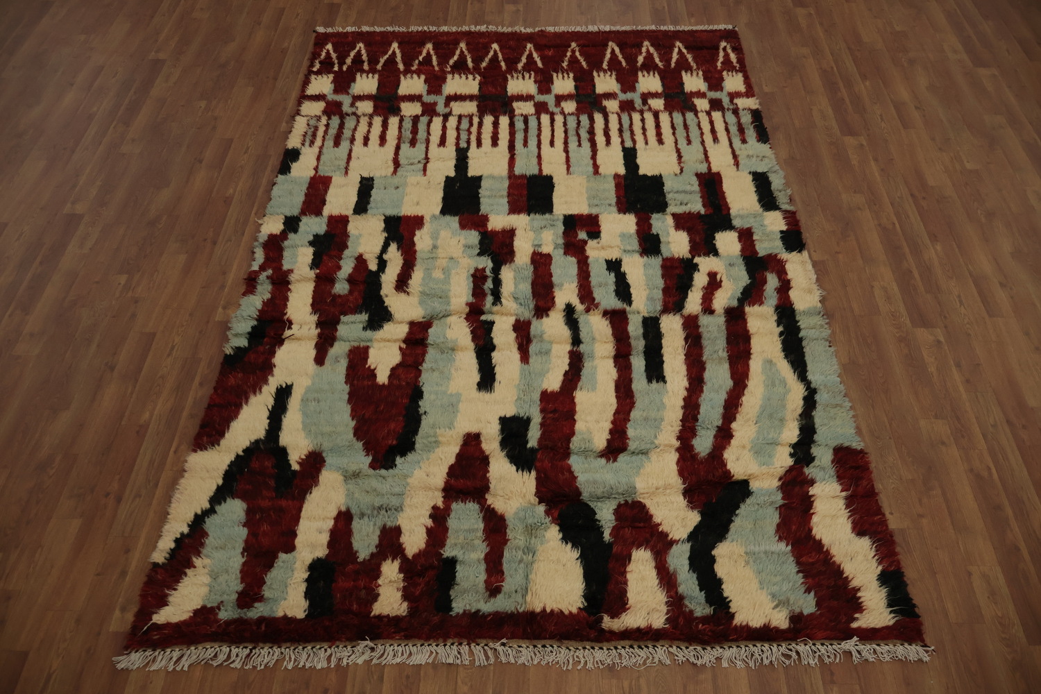 Handcrafted Moroccan Area Rug 6x9 with Eye-Catching Geometric Design