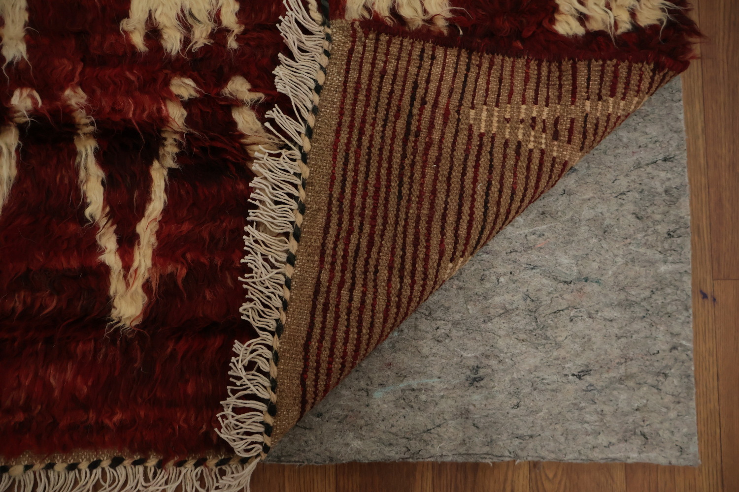 Handcrafted Moroccan Area Rug 6x9 with Eye-Catching Geometric Design