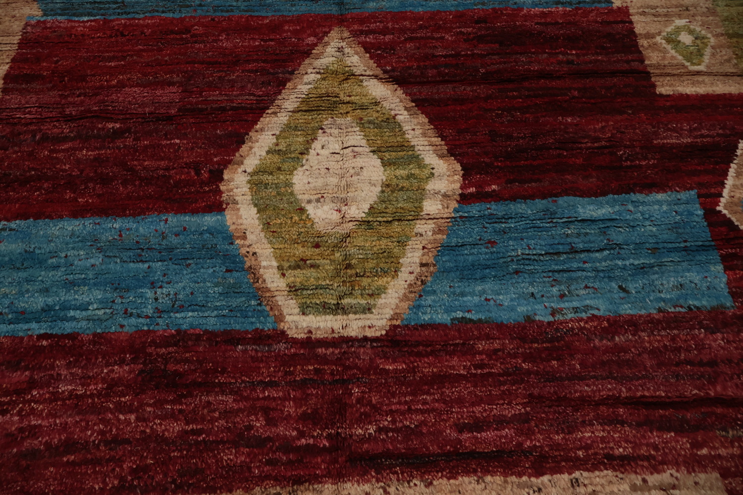 Elegant Geometric Design Moroccan Wool Area Rug 7x9