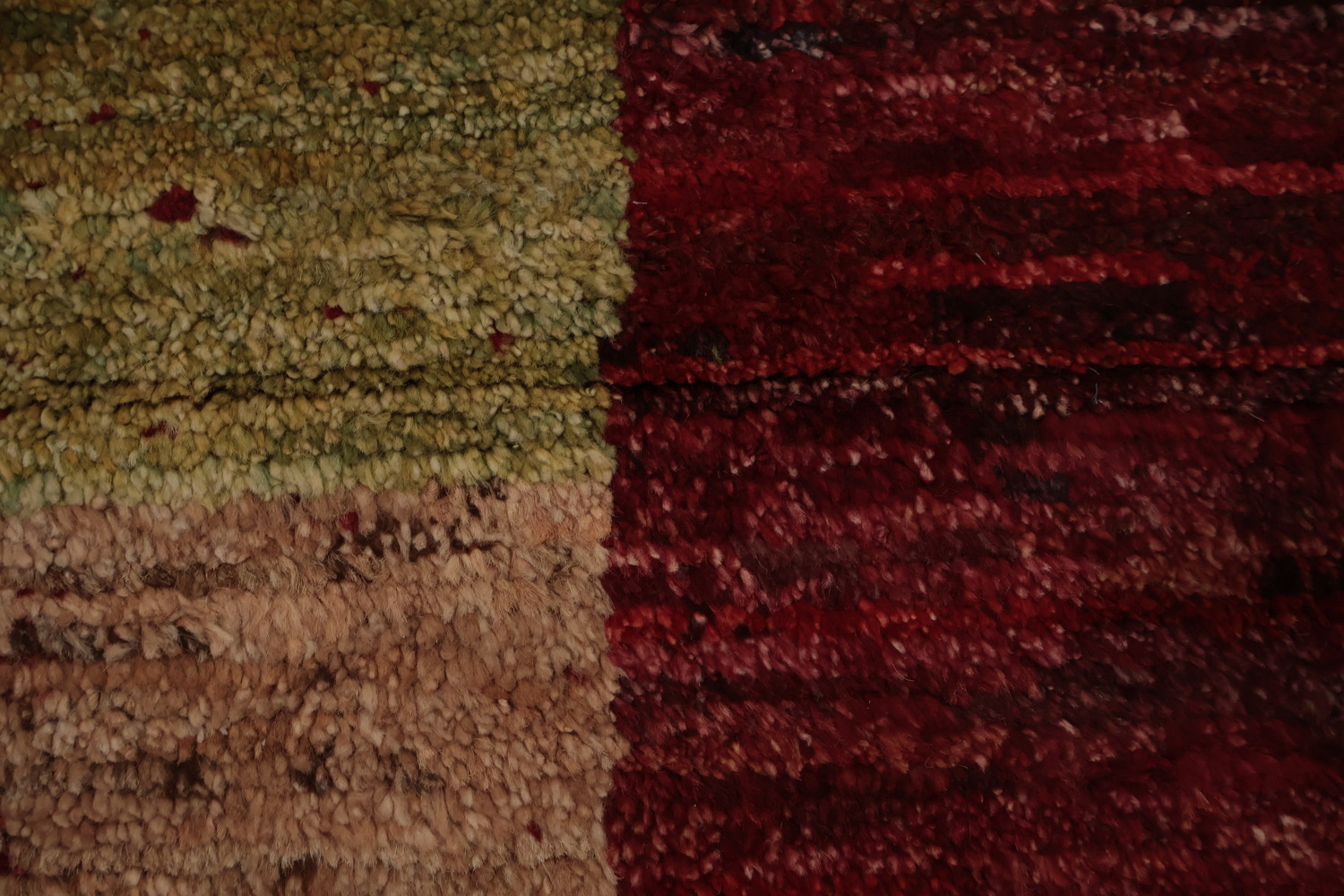Elegant Geometric Design Moroccan Wool Area Rug 7x9
