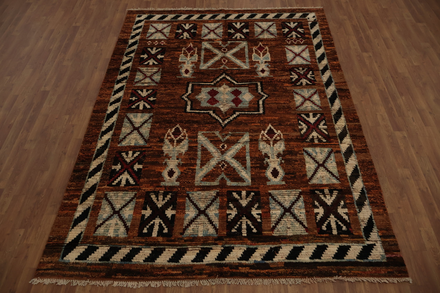 Handmade Beauty Moroccan Area Rug 7x10 with Bold Patterns