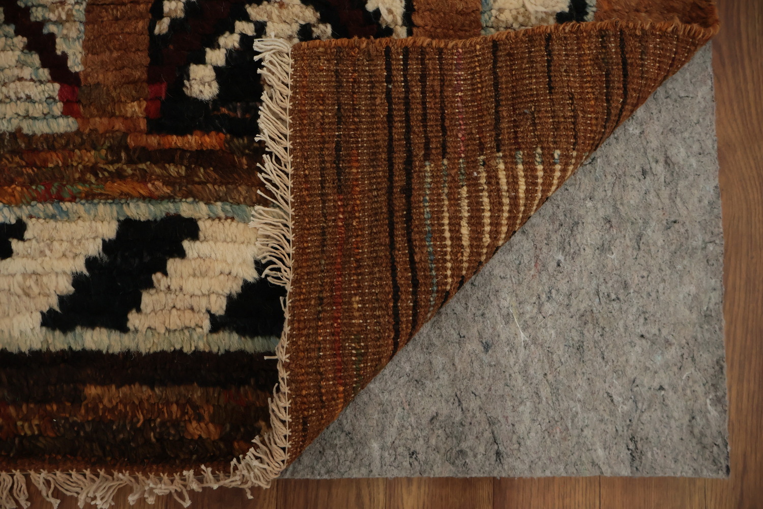 Handmade Beauty Moroccan Area Rug 7x10 with Bold Patterns