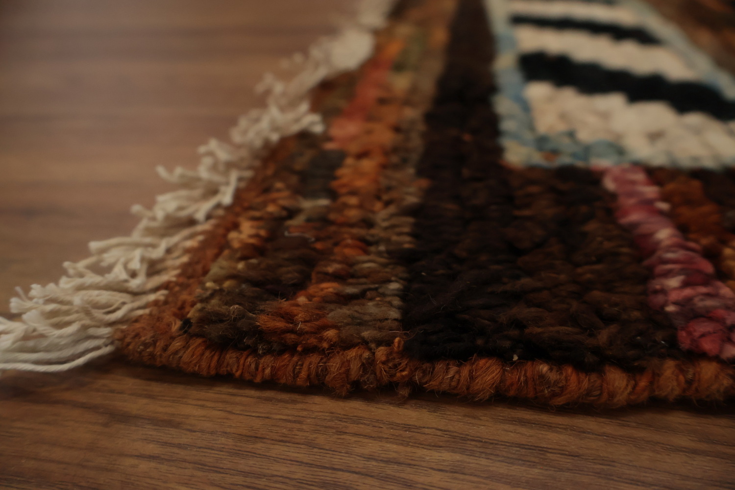 Handmade Beauty Moroccan Area Rug 7x10 with Bold Patterns
