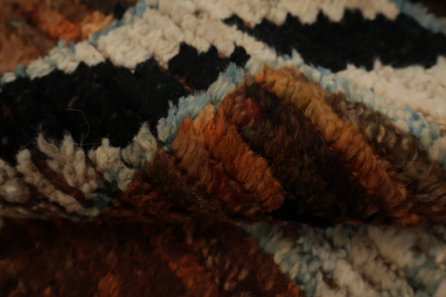 Handmade Beauty Moroccan Area Rug 7x10 with Bold Patterns