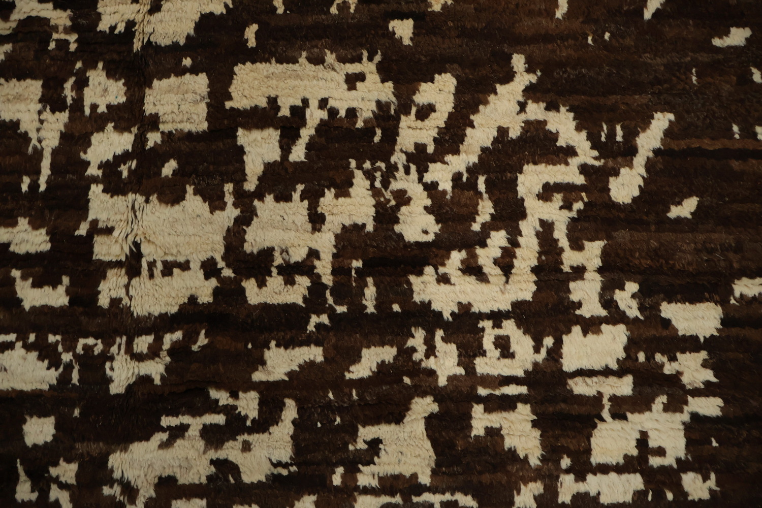 Earthy Tone Moroccan Area Rug 6x9 for Artistic Living Spaces