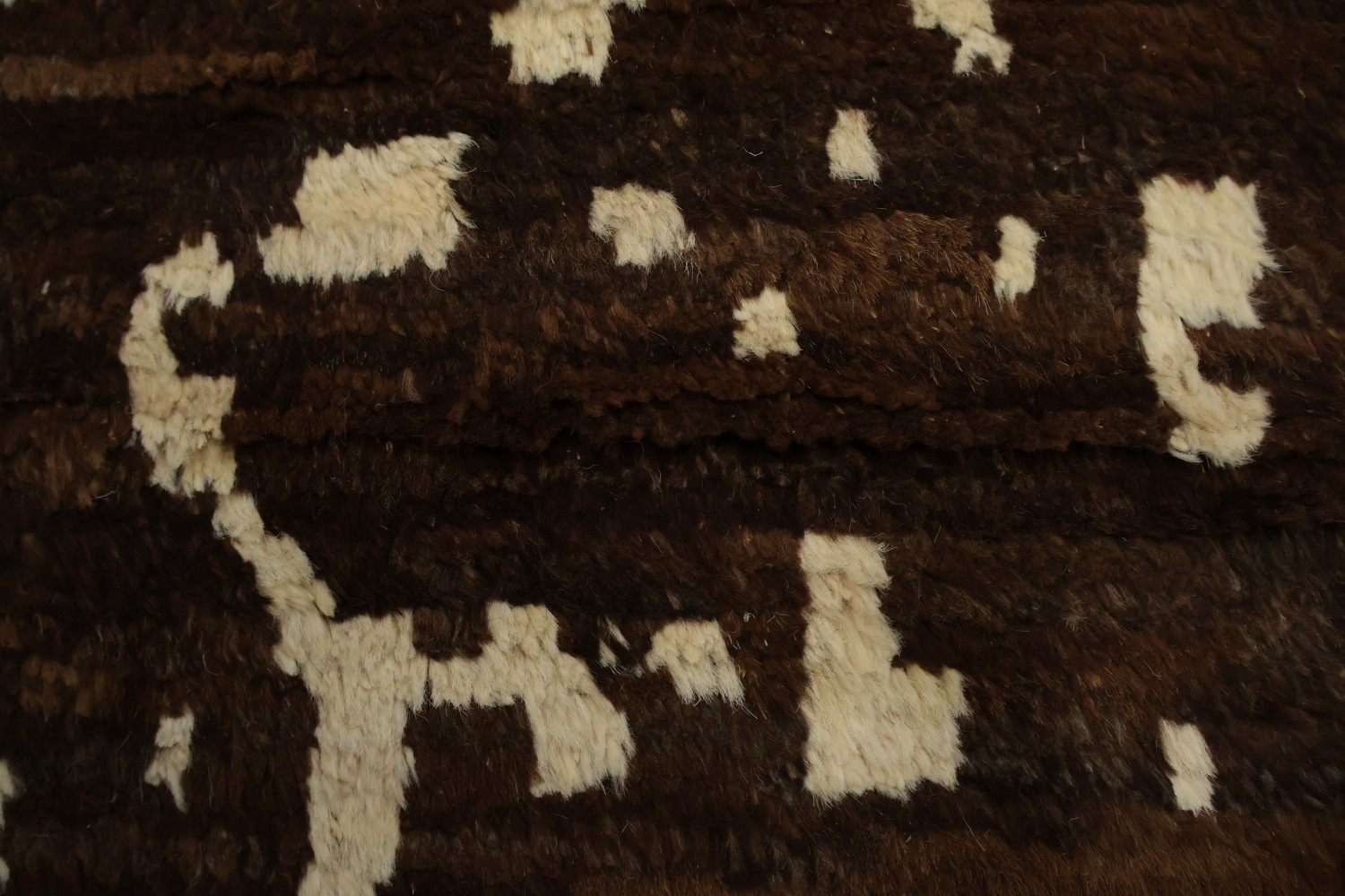Earthy Tone Moroccan Area Rug 6x9 for Artistic Living Spaces