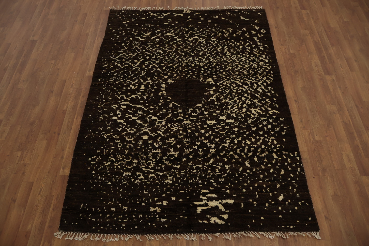 Stellar Circle Moroccan Area Rug 6x8 for a Modern Home Ambiance