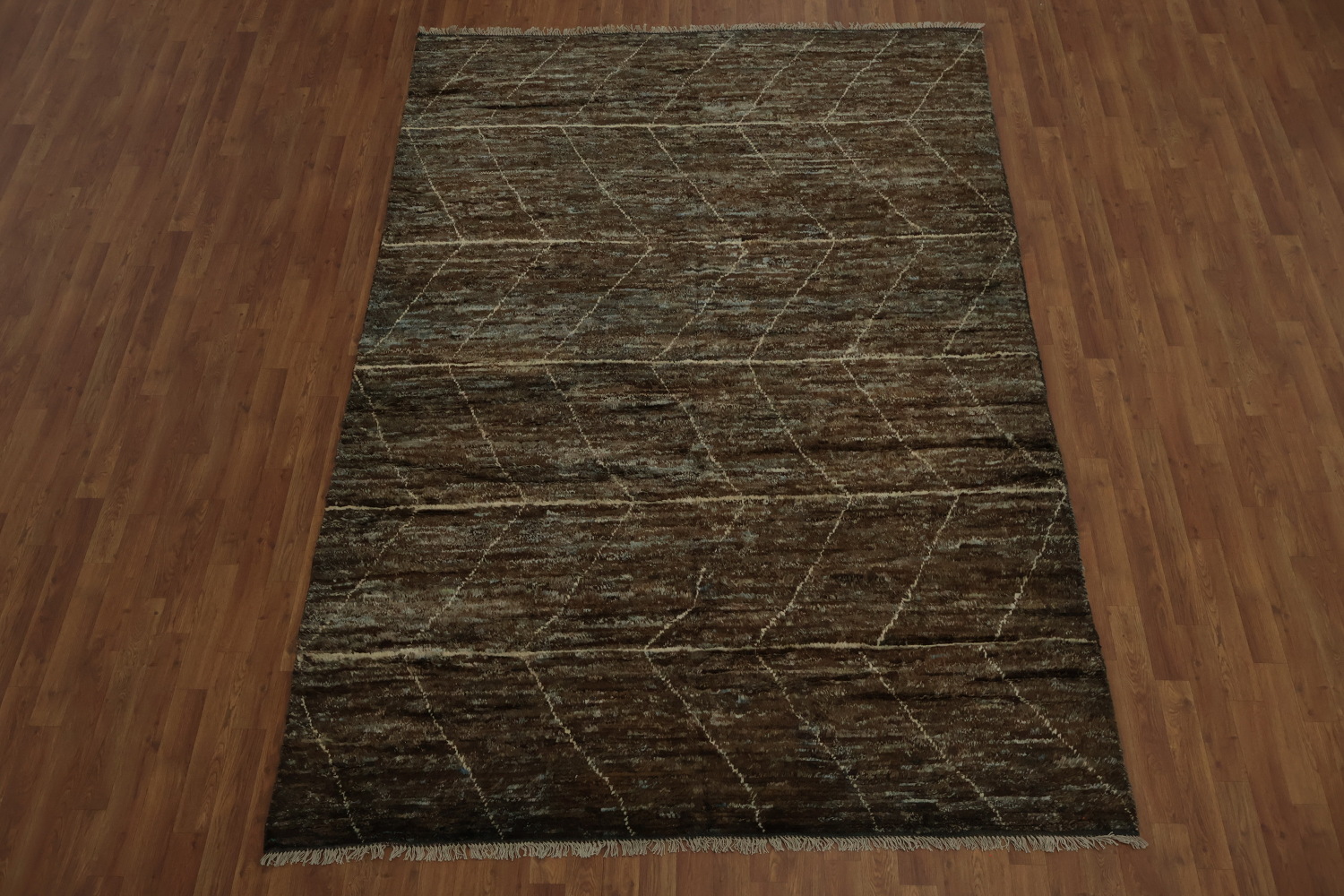Deep-Tone Chevron Moroccan Area Rug 7x10 for Modern Interiors