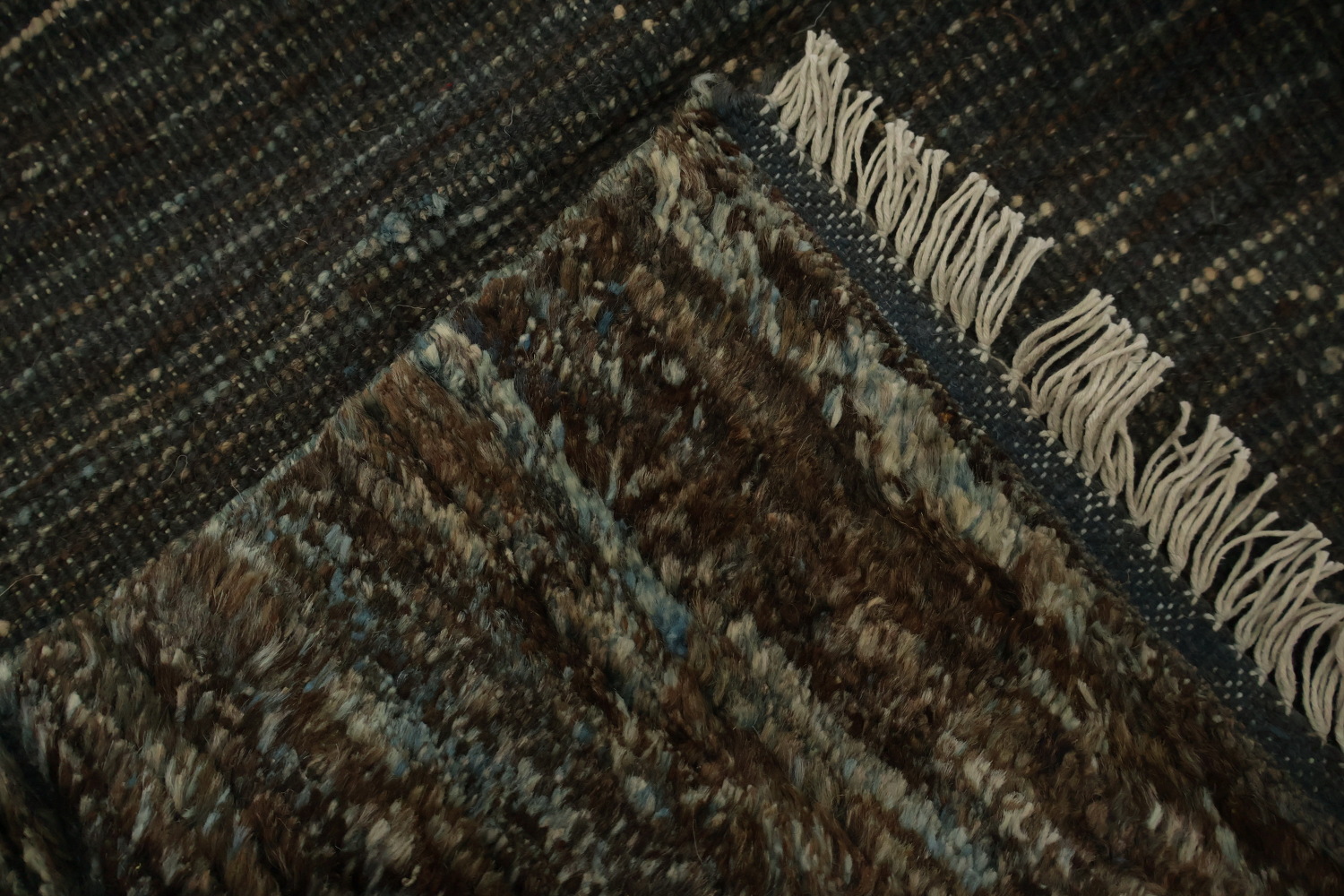Deep-Tone Chevron Moroccan Area Rug 7x10 for Modern Interiors