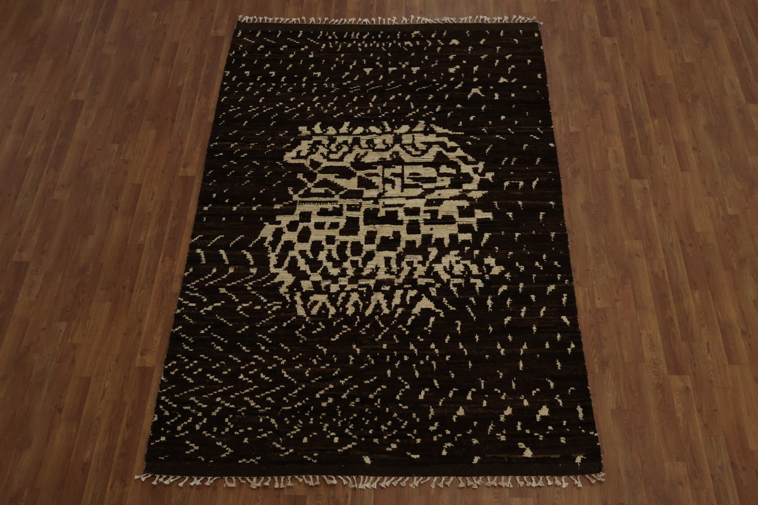 Moroccan Area Rug 6x8 with Intricate Pattern and Rich Earthy Tones