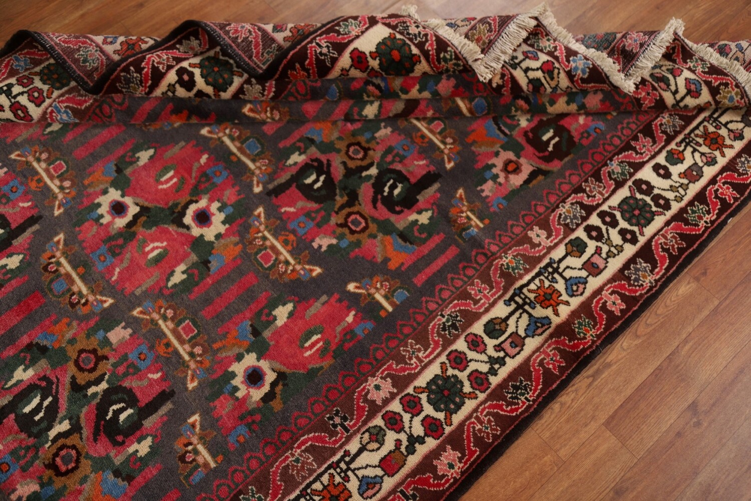 Vintage Bakhtiari Persian Area Rug 5x10