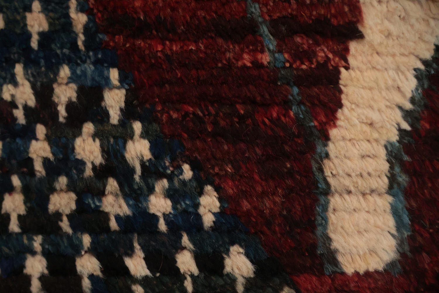 Cozy Moroccan Area Rug 7x10 with Unique Geometric Tribal Design