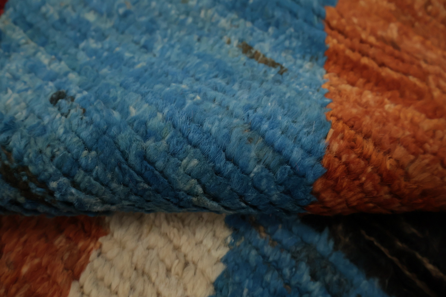 Artistic Abstract Moroccan Area Rug 6x8 to Elevate Your Space