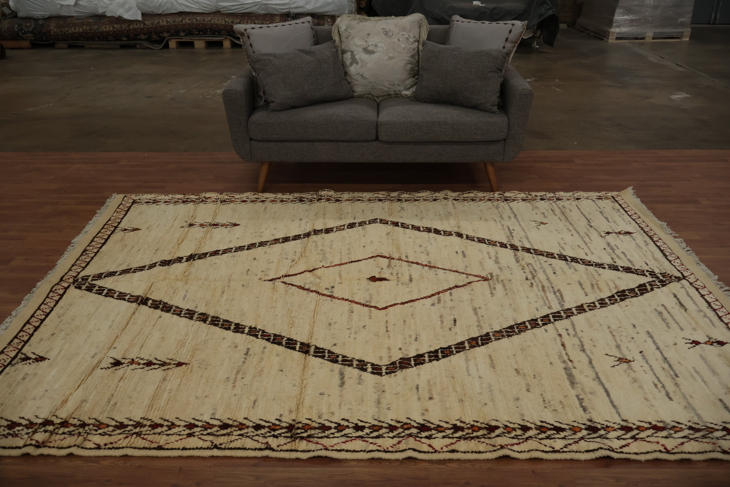 Earthy Elegance Moroccan Area Rug 7x10 with Geometric Patterns