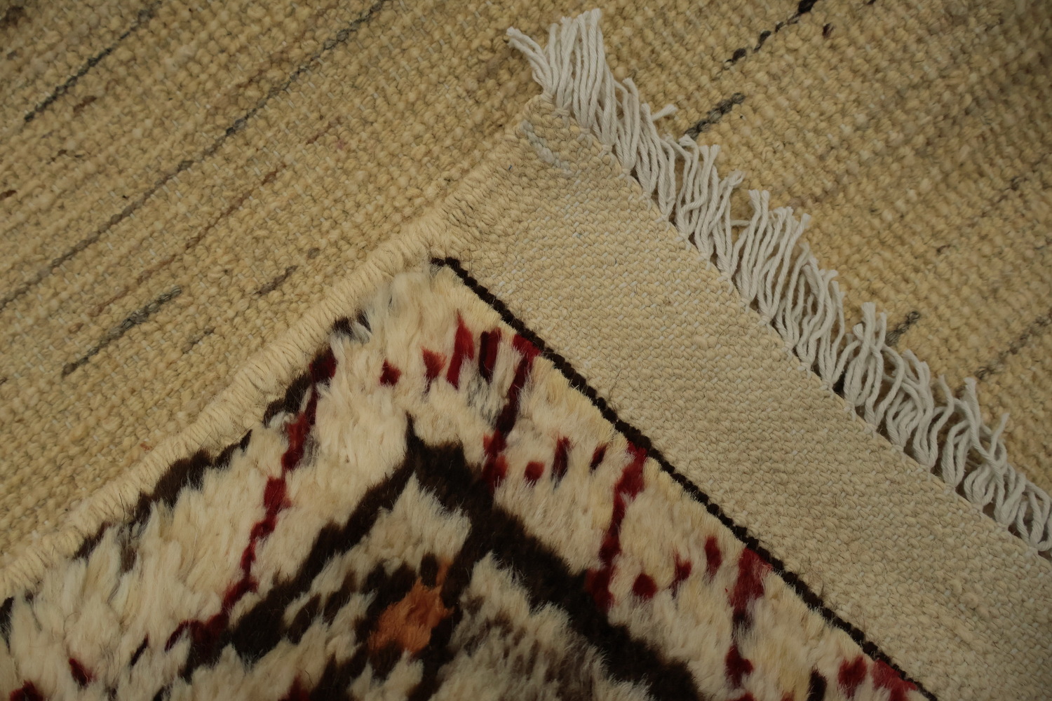 Earthy Elegance Moroccan Area Rug 7x10 with Geometric Patterns
