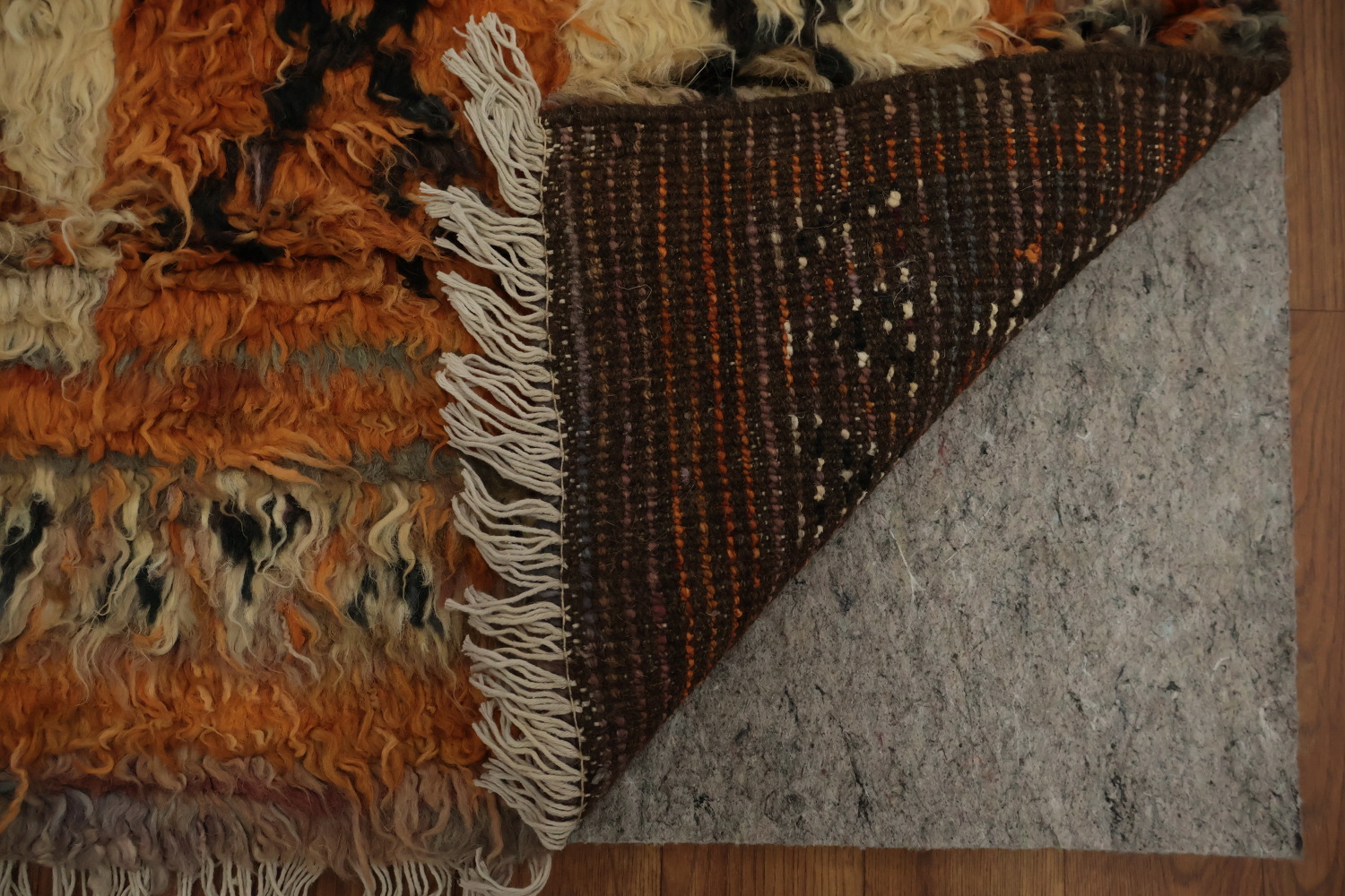 Bohemian Moroccan Berber Area Rug 6x10 with Geometric Centerpiece