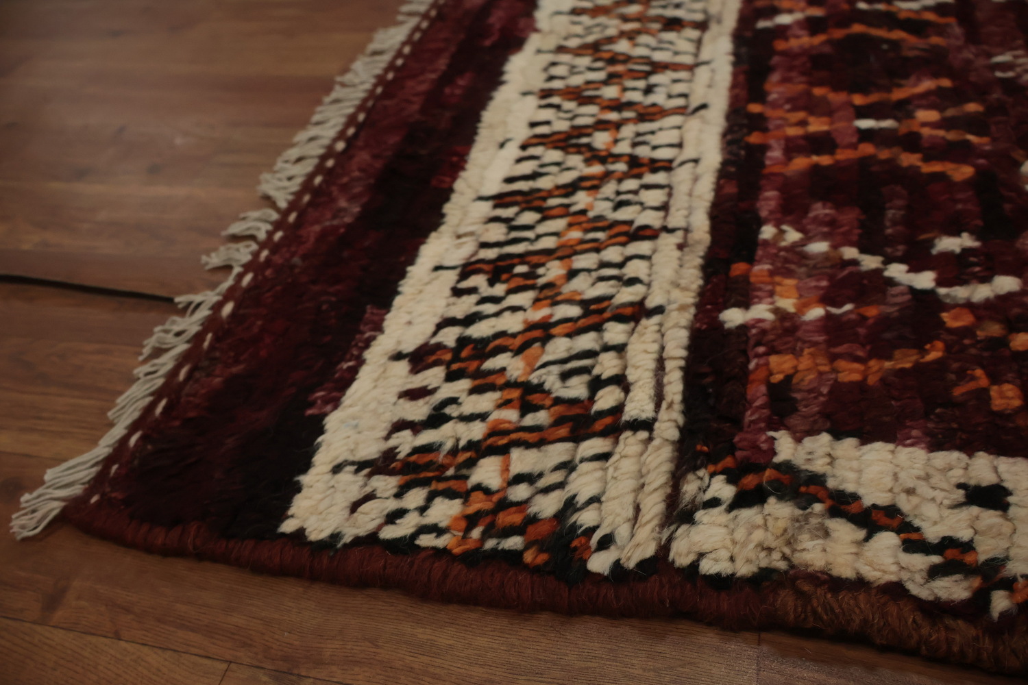 Bohemian Charm Diamond Moroccan Wool Area Rug 7x10