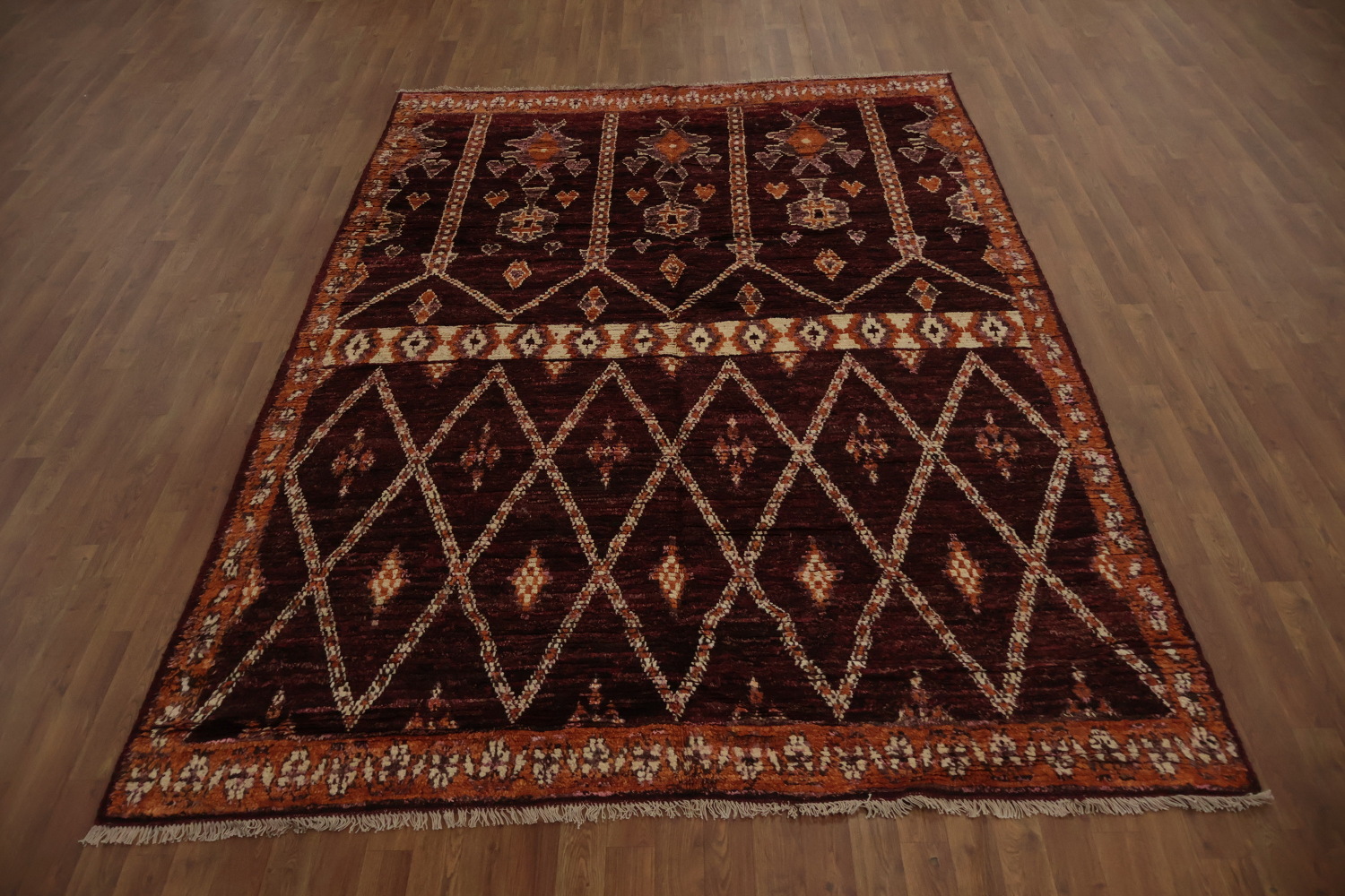 Elegant Moroccan Area Rug 7x10 with Intricate Geometric Patterns