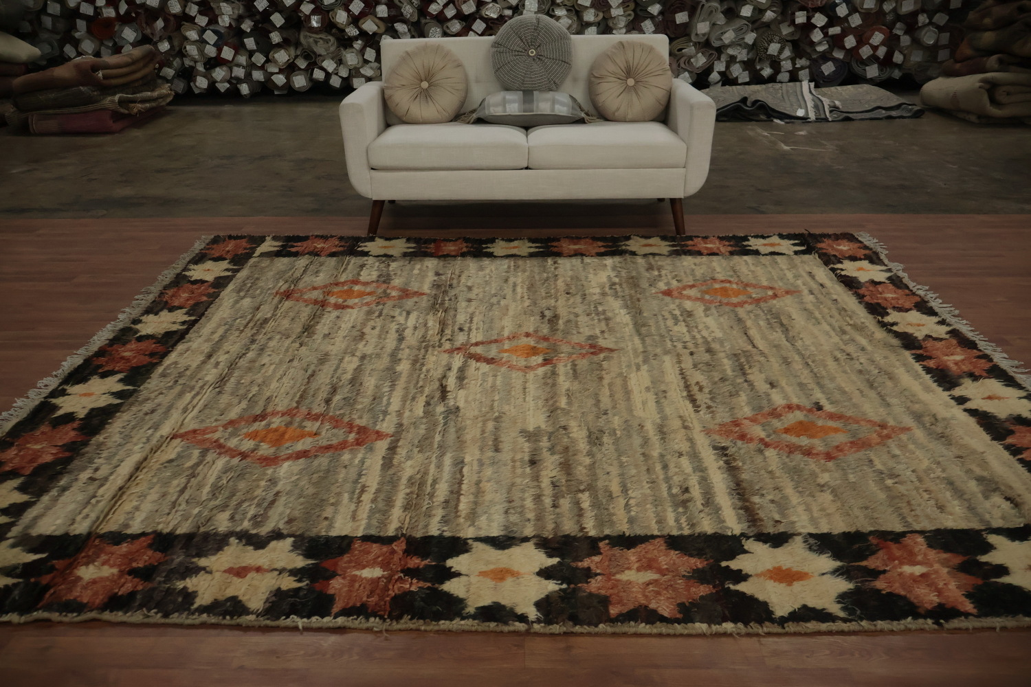 Chic Crafted Wool Moroccan Area Rug 8x10 for Elegant Homes